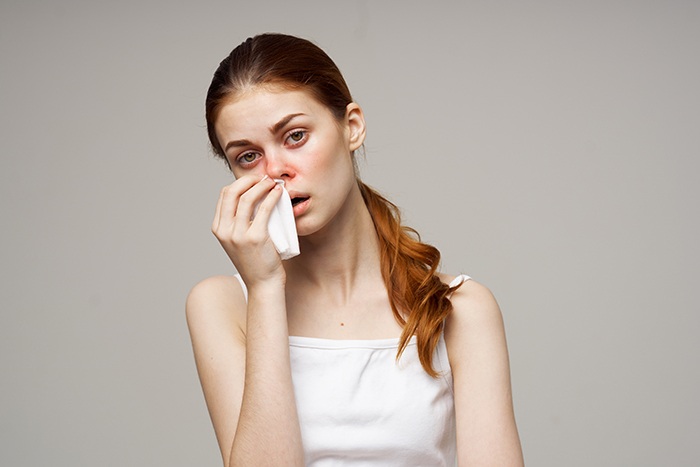 Rinitis alérgica: Por qué se produce y cómo podemos tratarla a tiempo: factores rinitis alergica - HeelEspaña
