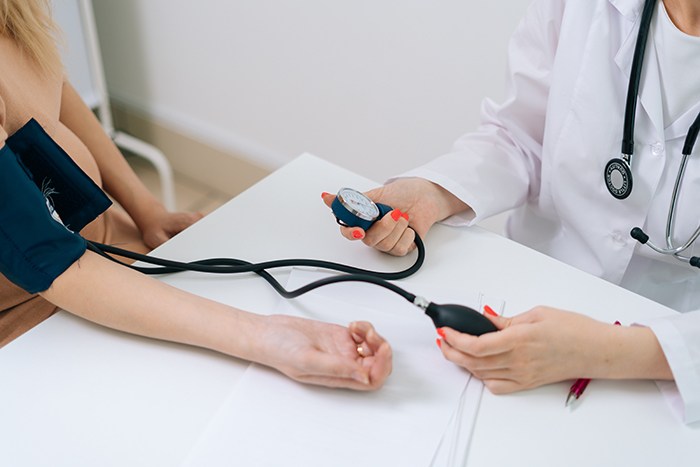 Hipertensión arterial: Causas y clasificación según su grado: tratamiento hipertension arterial - HeelEspaña