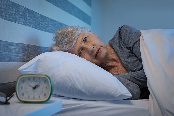 Cómo combatir los sofocos de la menopausia durante la noche: sofocos menopausia noche - HeelEspaña